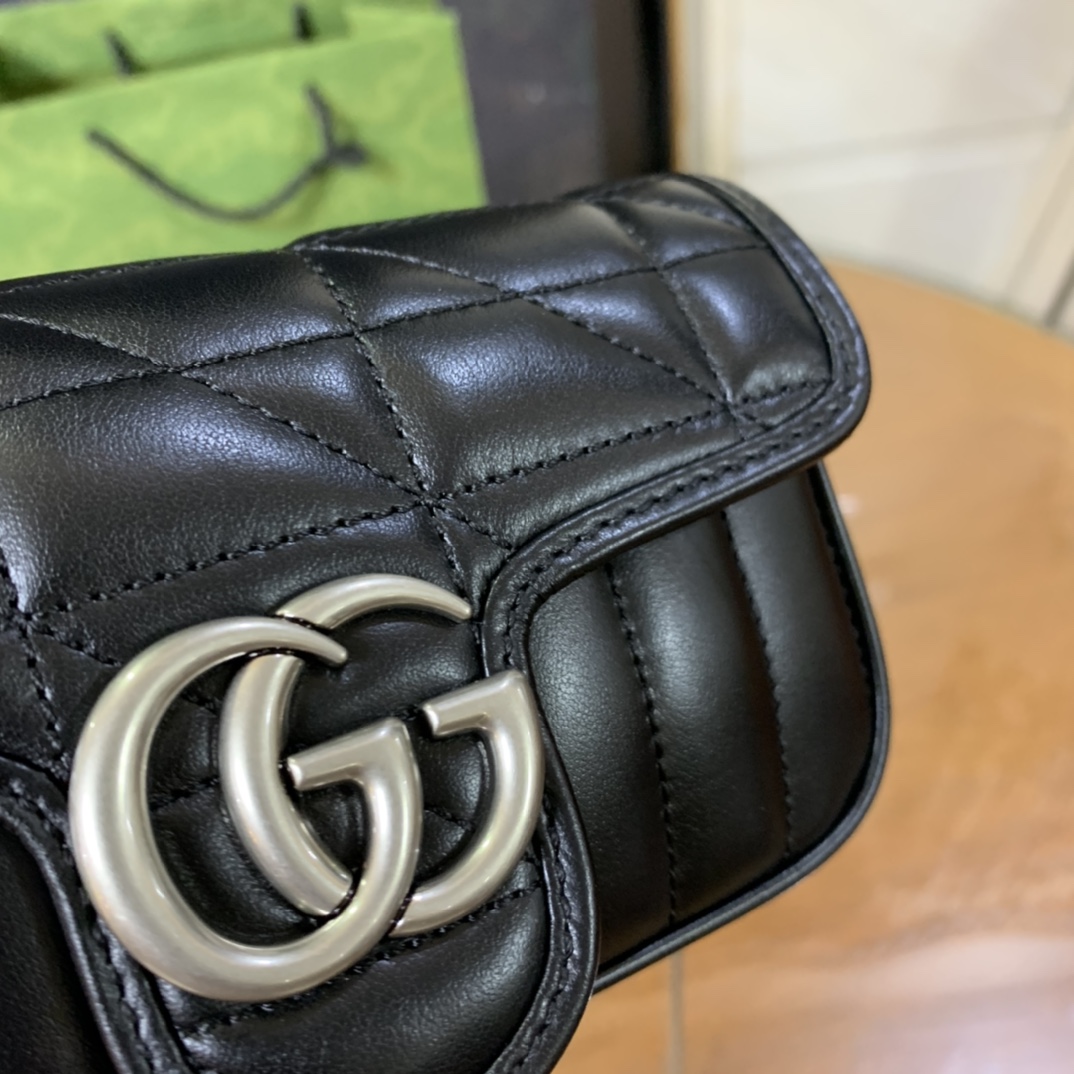 Gucci Satchel Bags